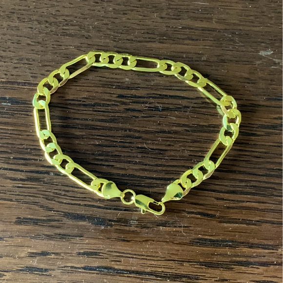 8.5” Long 7mm Wide 24k Gold Electroplated Bracelet (Unisex) - Picture 1 of 6